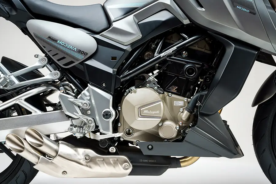 modena300-motor